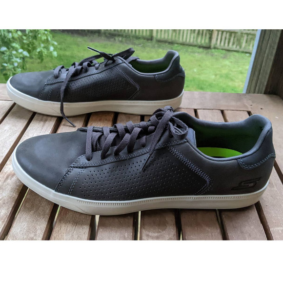Skechers GOGA MAX Size 9.5 Gray  Mens Leather Sneakers ON-THE-GO Quick Fit 54323 - Picture 4 of 10